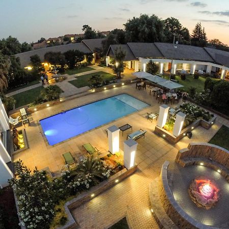 AfricaSky Pensión Kempton Park Exterior foto
