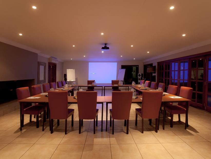 AfricaSky Pensión Kempton Park Exterior foto